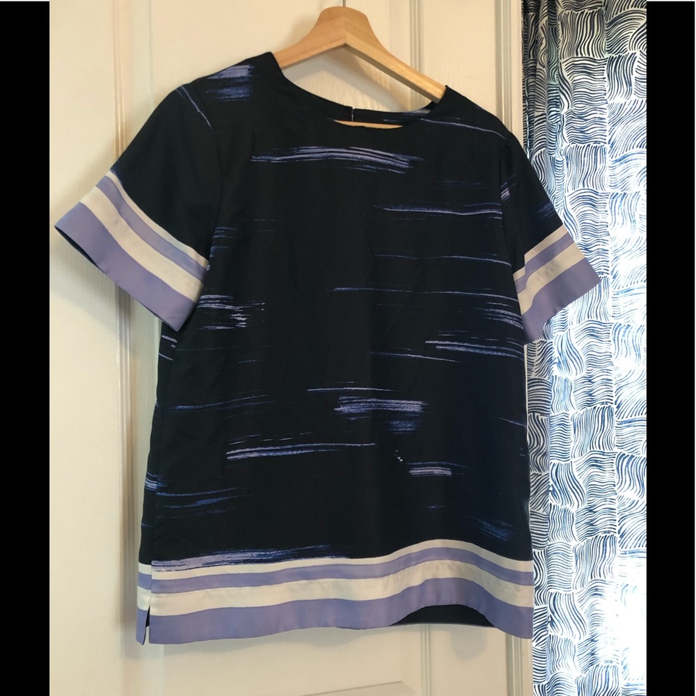 Banana Republic short sleeved blouse